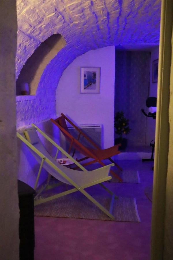 Le 16, Sous Les Tremieres Ferienhaus *